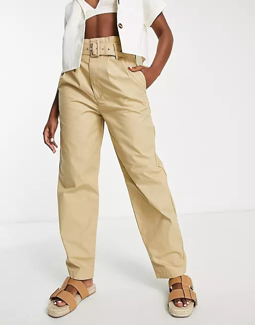 NWT Levi's tailor high tapered pants with belt in beige