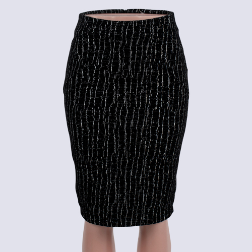 NWT Privilege Stretch Knit Patterned Skirt