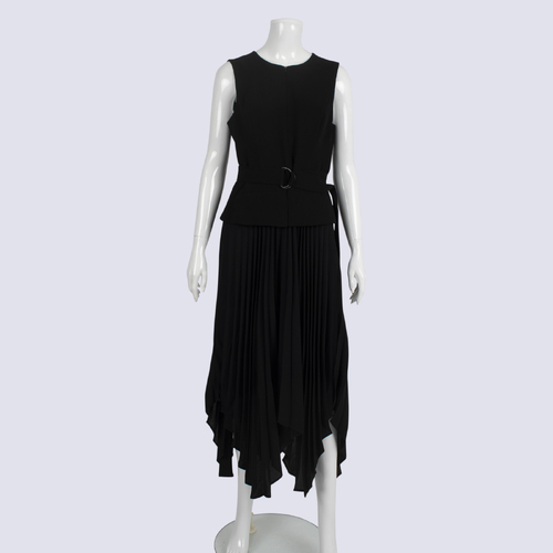 Cue Black Dress W Pleat Skirt